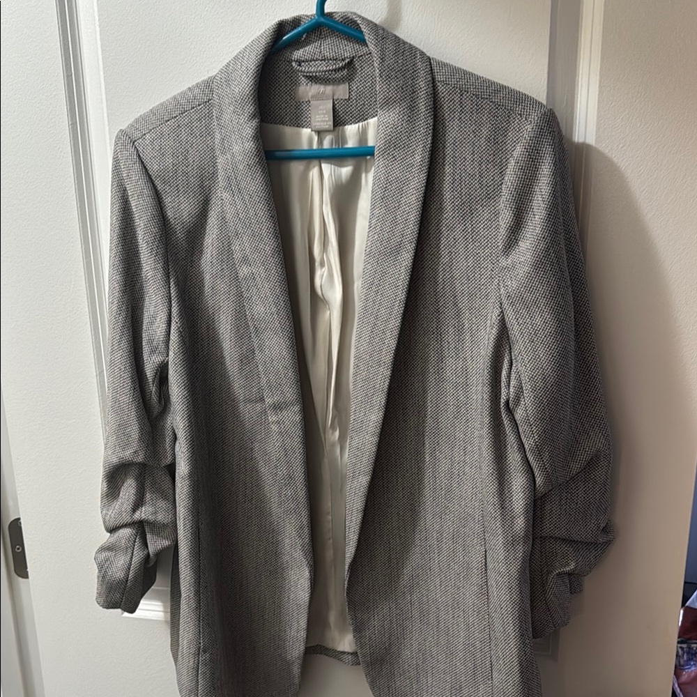 H&M Gray Herringbone tweed Blazer with Modern Lapel and 3/4 Sleeves